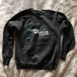 Vintage Spirit Mountain Lodge sweatshirt